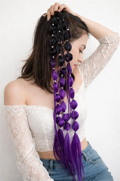 Siyah Ve Mor Renk Saç Detaylı Lastik Toka