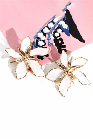 Altın Ve Beyaz Renk Çiçek Figürlü Küpe (Çift)