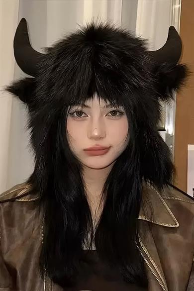 Siyah Renk Boynuz Detaylı Peluş Şapka