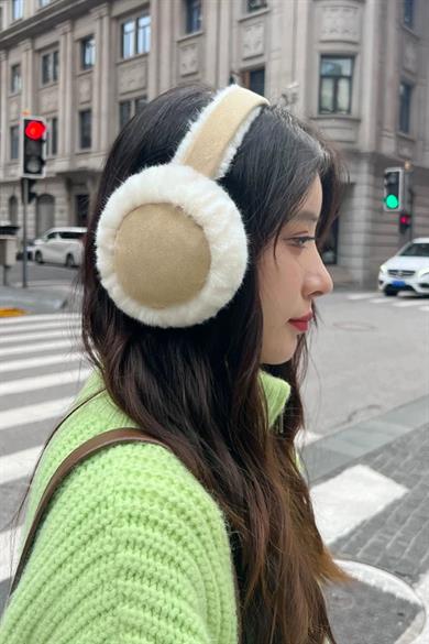 Krem Renk Peluş Kulaklık