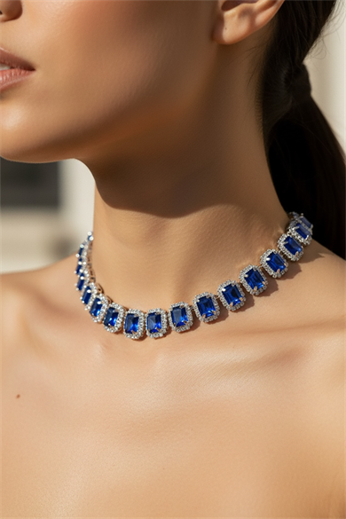 Gümüş Renk Mavi Taş Detaylı Tasarım Abiye Kolye