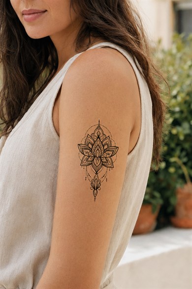 Geçici Lotus Figürlü Mini Dövme Tattoo