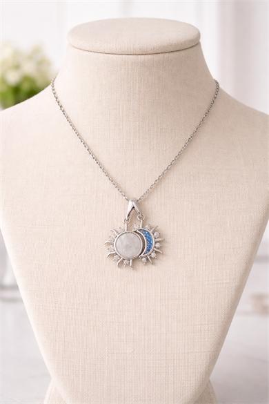 Gümüş Renk Ay Ve Güneş Figürlü Çelik Kolye