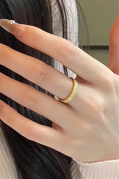 Altın Renk Taş Detaylı Ayarlanabilir Yüzük