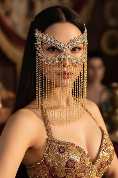 Altın Renk Taşlı Parti Maskesi