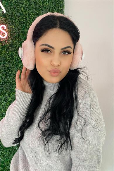 Somon Renk Kalp Detaylı Peluş Kulaklık