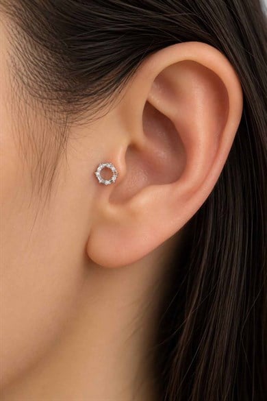 Gümüş Renk Taşlı Cerrahi Çelik Tragus/Kıkırdak Küpe/Piercing (Tek)