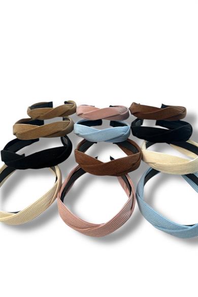 12´li Karışık Renk Örgü Detaylı Taç Set