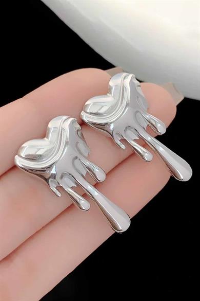 Gümüş Renk Kalp Figürlü Çelik Küpe (Çift)