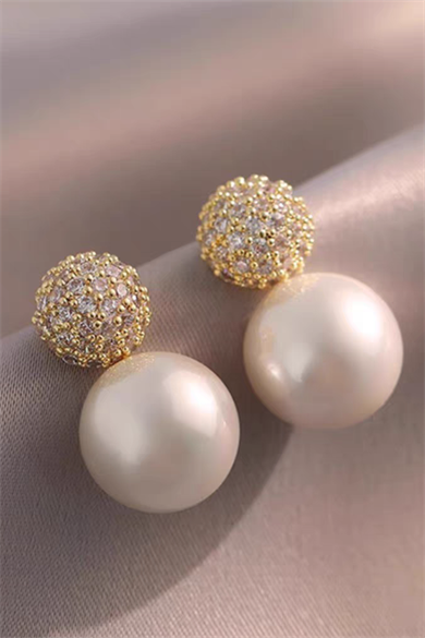 Altın Renk İnci Ve Taş Detaylı Küpe (Çift)