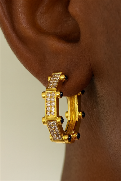 Altın Renk  Taş Detaylı YSX Küpe 