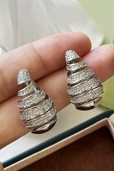 Gümüş Renk Taş Detaylı Çelik Bottega Küpe (Çift)