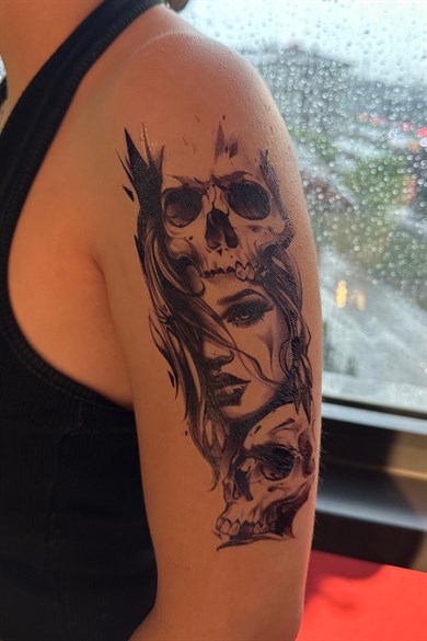 Geçici Kız Figürlü Dövme Tattoo