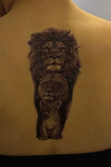  Geçici Aslan Figürlü Büyük Boy Dövme Tattoo