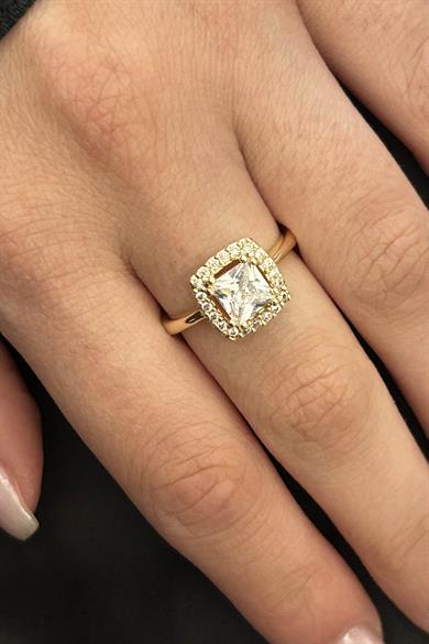 Altın Renk Ayarlanabilir Tektaş Yüzük