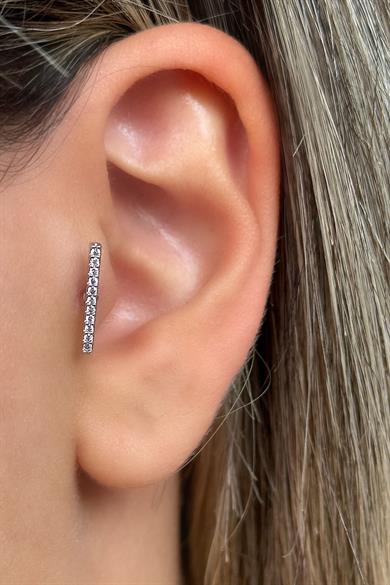 Gümüş Renk Taş Detaylı Çelik Tragus/Kıkırdak Küpe/Piercing (Tek)