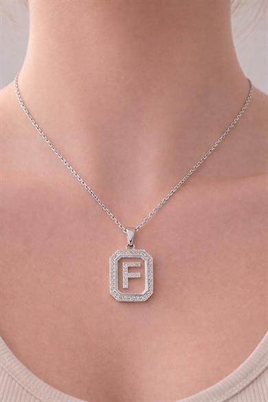 Gümüş Renk F Harf Taş Detaylı Çelik Kolye