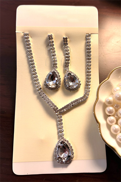 Gümüş Renk Taş Detaylı Abiye Set