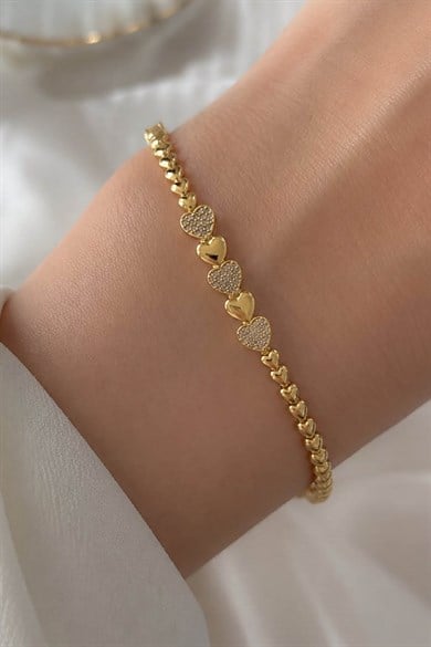 Altın Renk Kalp Figürlü  14K Altın Kaplama Taşlı Bileklik