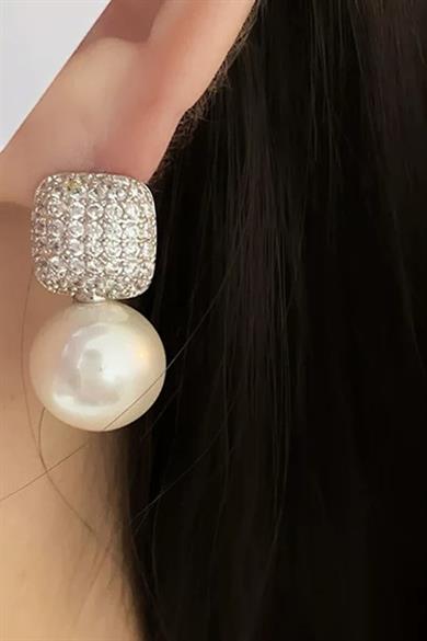 Gümüş Renk İnci Detaylı Küpe (Çift)