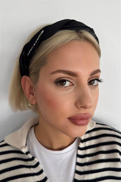 Siyah Renk Taş Detaylı Taç