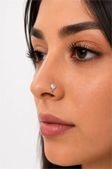 Gümüş Renk Hologram Taş Detaylı Cerrahi Çelik Deliksiz Kulak/Burun Piercing 