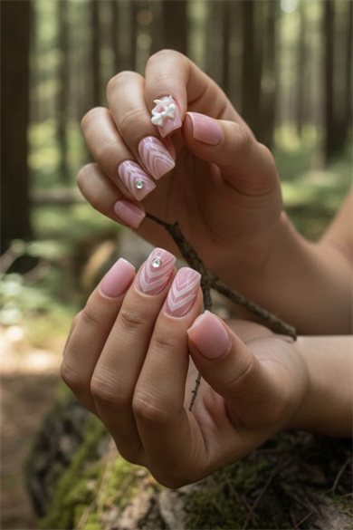 12li Pembe Renk Kurdele Detaylı Takma Tırnak Set (Yapıştırıcılı)