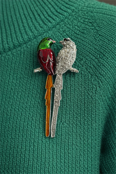 Kuş Figürlü Taşlı Broş