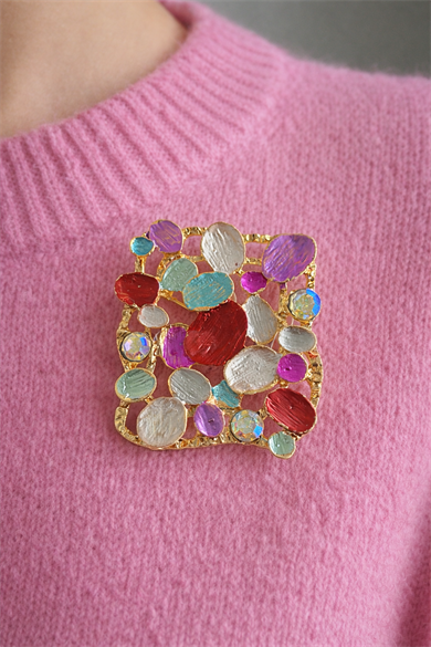 Karışık Renk Taşlı Broş