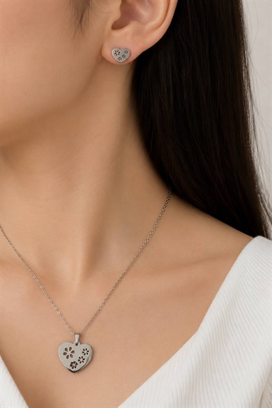Gümüş Renk Kalp Figürlü Çiçek Detaylı Çelik Kolye/Küpe Set