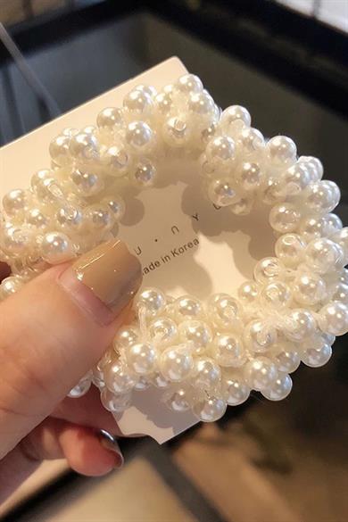 Beyaz Renk İncili Lastik Toka