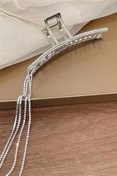 Gümüş Renk Taş Detaylı Sallantılı Metal Mandal Toka