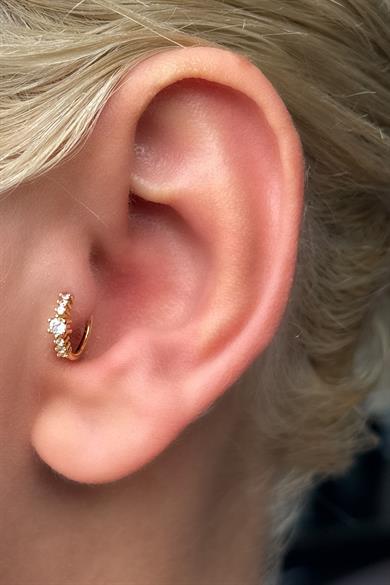 Altın Renk Taş Detaylı Çelik Halka Tragus/Kıkırdak Küpe/Piercing (Tek)