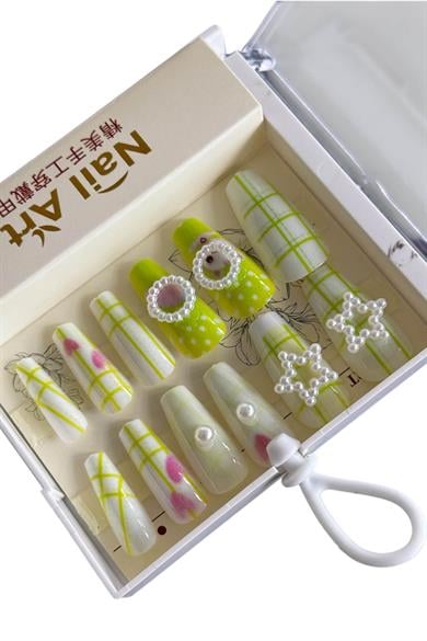 12li Yeşil Renk İnci Detaylı Takma Tırnak Set (Yapıştırıcılı)