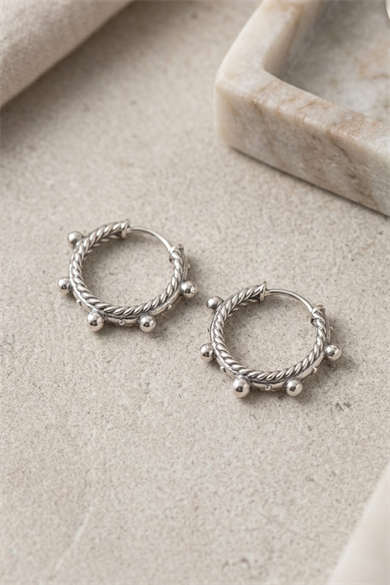 Gümüş Renk Top Detaylı Xuping Küpe (Çift)