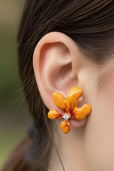 Altın Renk Çiçek Figürlü Taş Detaylı 14K Altın Kaplama TX Ear Cuff (Tek)