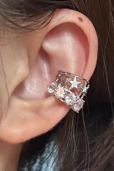 Gümüş Renk Yıldız Detaylı Taşlı Ear Cuff/Kulak Aksesuarı (Tek)