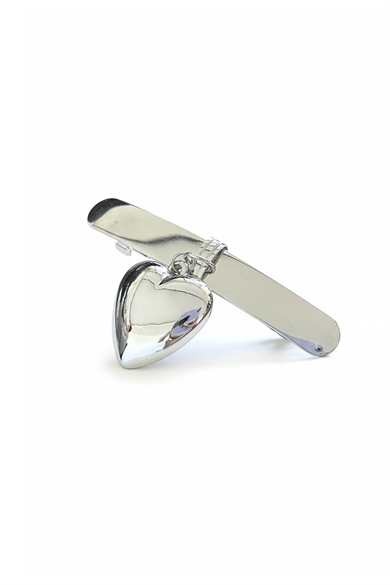 Gümüş Renk Metal Kalp Detaylı Otomat Toka