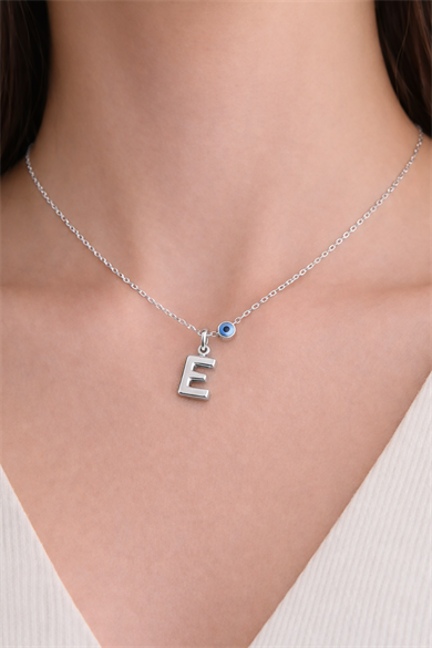 Gümüş Renk E Harf Çelik Kolye