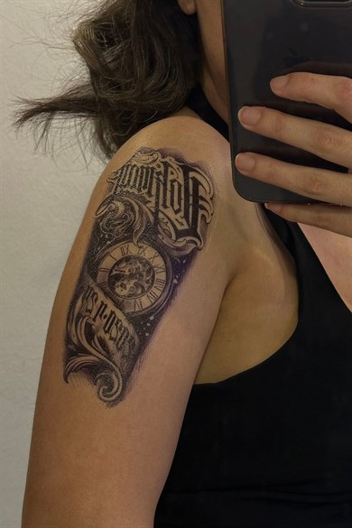  Saat Figürlü Geçici Dövme Tattoo