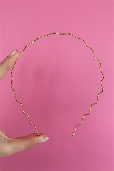 Gold color metal crown