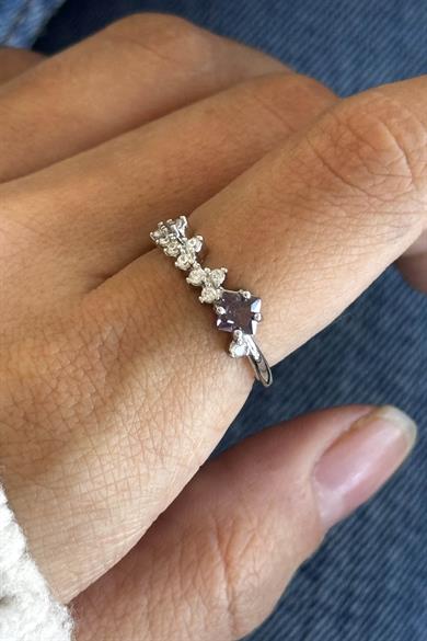 Gümüş Renk Taş Detaylı Ayarlanabilir Çelik Yüzük