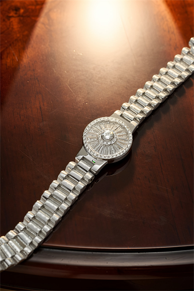 Gümüş Renk Taş Detaylı 14K Altın Kaplama CM Zincir Bileklik