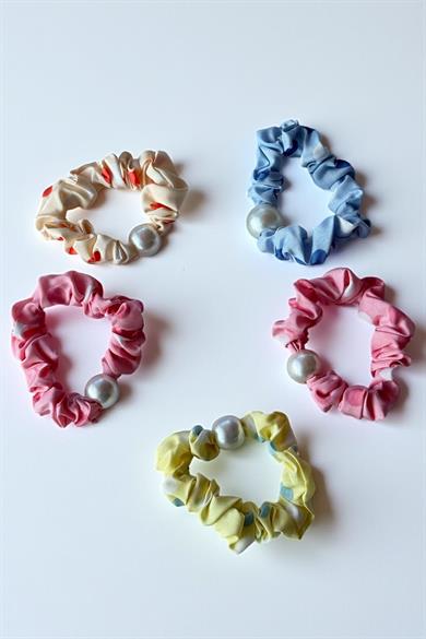 5li Karışık Renk İnci Detaylı Lastik Toka Set