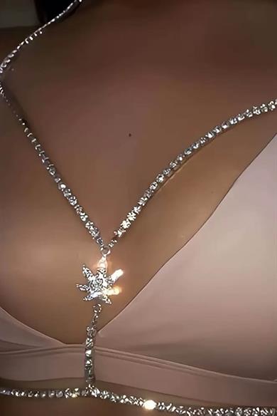 Gümüş Renk Taş Detaylı Tasarım Vücut Aksesuar