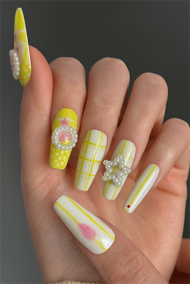 12li Yeşil Renk İnci Detaylı Takma Tırnak Set (Yapıştırıcılı)