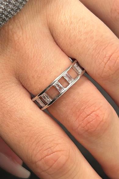 Gümüş Renk Taş Detaylı Ayarlanabilir Yüzük