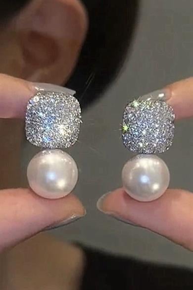 Gümüş Renk İnci Detaylı Küpe (Çift)