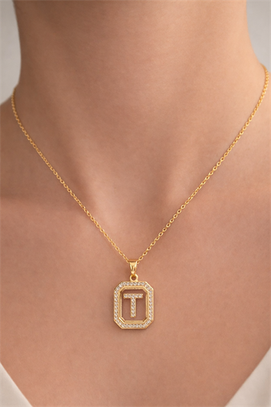 Altın Renk T Harf Taş Detaylı Çelik Kolye