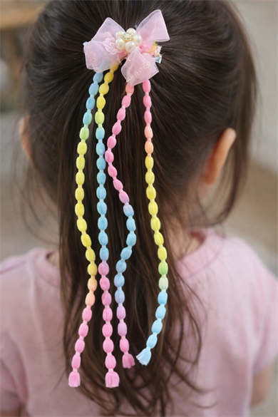 Karışık Renk Kurdele Figürlü Sallantılı Çocuk Yan Toka